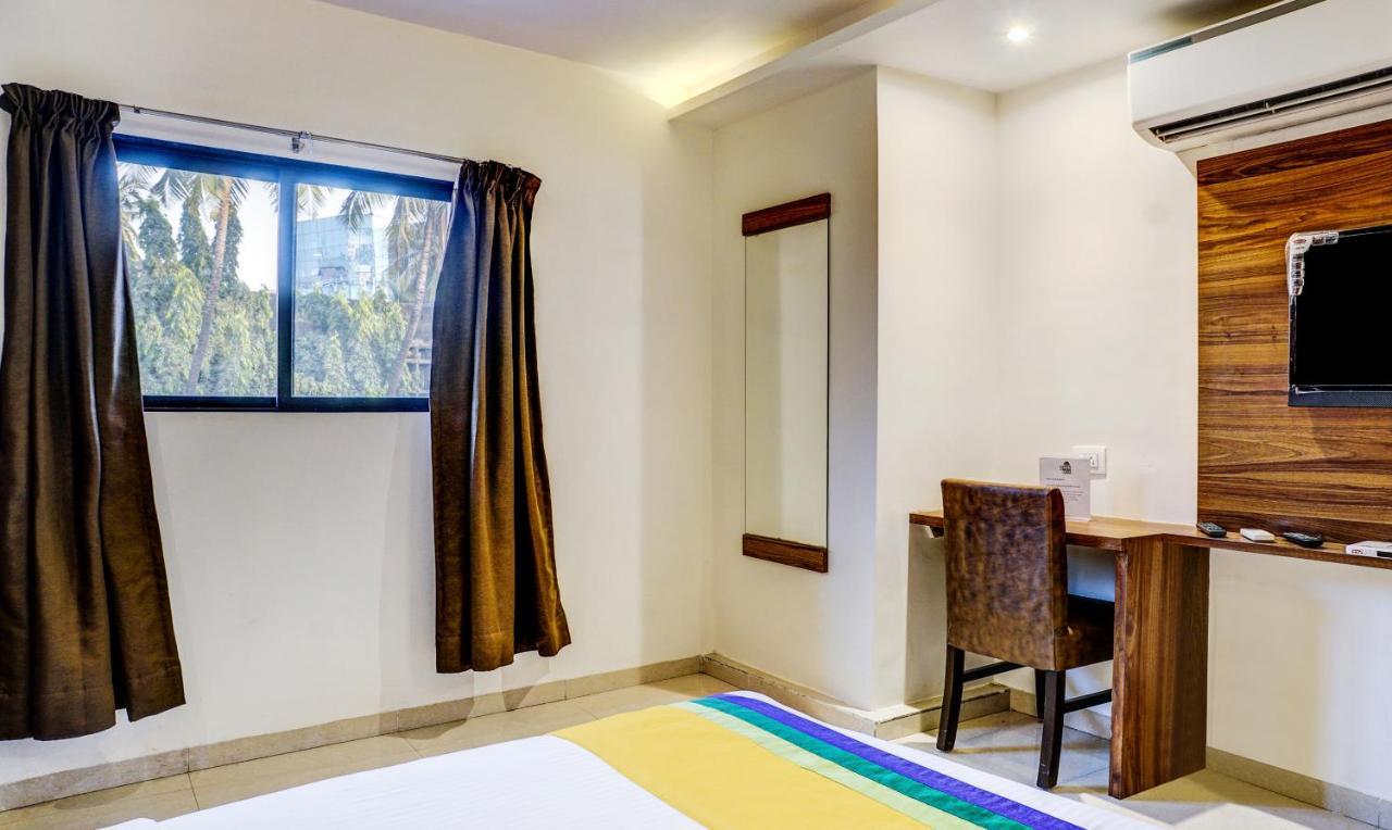 Treebo Trip Seven Olives Andheri Bombay Exterior foto